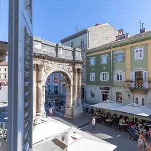 apartment-ulysses.pula-hotels.org/
